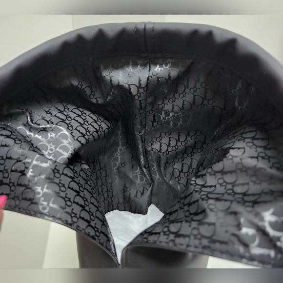 CHRISTIAN DIOR Trousse POUCH NWT - Picture 7 of 9